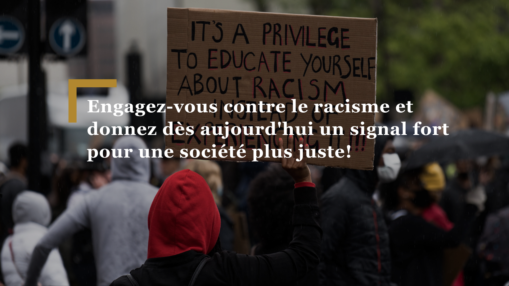 Le 21 mars 1960, des manifestant·e·s contre le régime de l'apartheid en Afrique du Sud étaient massacré·e·s. Ce jour est entré dans l'histoire et l'ONU a proclamé la Journée internationale pour l'élimination de la discrimination raciale. Aujourd'hui encore, le racisme est une réalité pour de nombreuses personnes, en Suisse aussi: il a de graves répercussions sur les conditions de vie individuelles et porte préjudice à l’ensemble de la société. Depuis plus de 15 ans, nous nous engageons pour défendre les personnes concernées; soutenez-nous dans cette démarche!