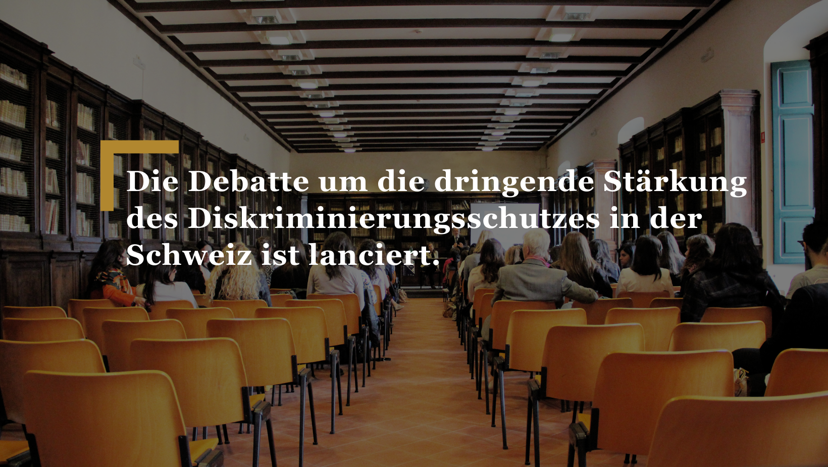 Es ist unter Betroffenen und Fachpersonen unbestritten: Die Stärkung des Diskriminierungsschutzes in der Schweiz ist dringend. Die Diskussion ist lanciert. Die NGO-Plattform Menschenrechte Schweiz hat zusammen mit dem Schweizerischen Kompetenzzentrum für Menschenrechte SKMR an zwei Tagungen viele Menschen aus unterschiedlichen Kontexten in die Debatte involviert. Zahlreiche Gruppen und Organisationen klären jetzt gemeinsam die weiteren Schritte.