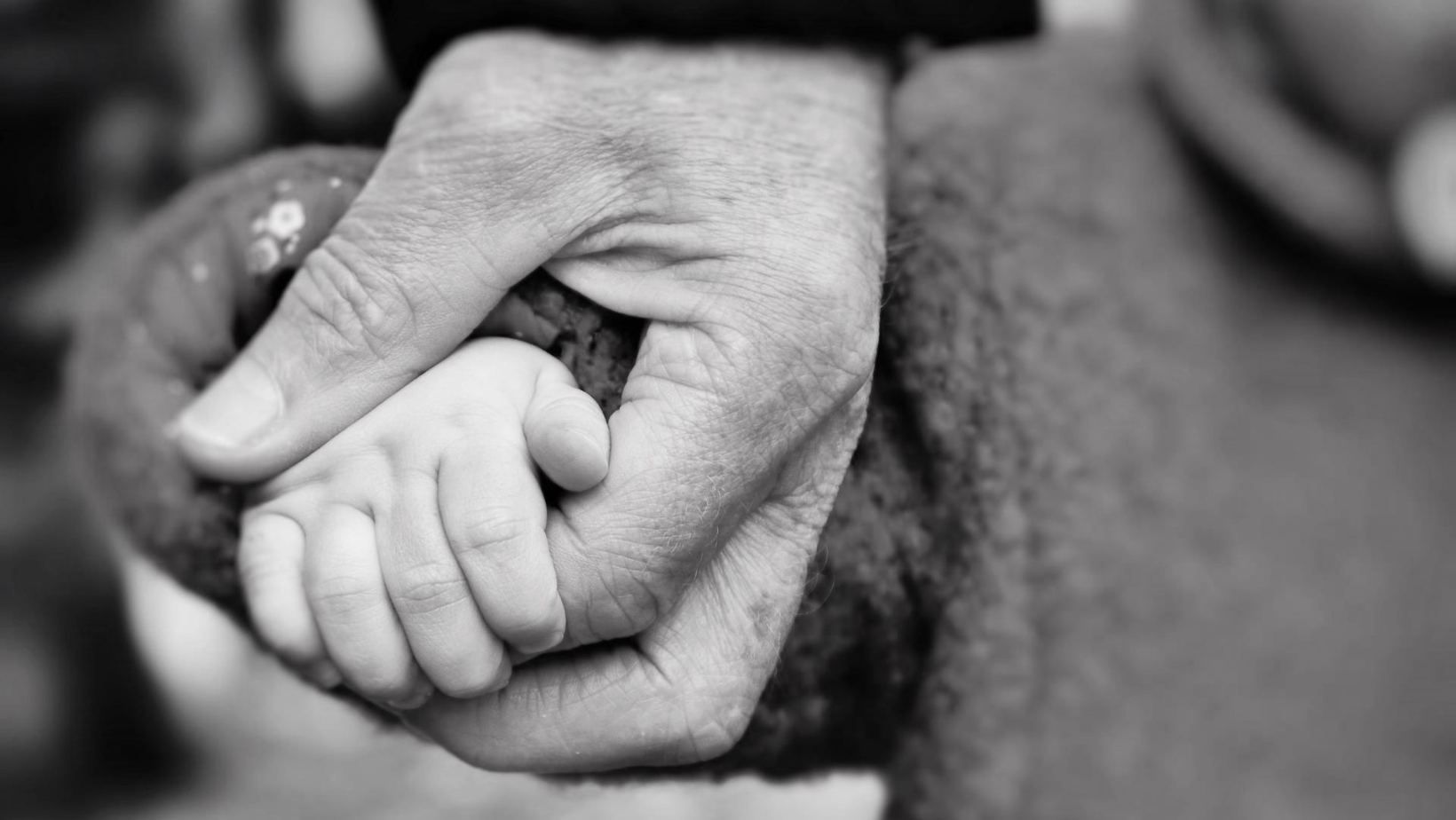 Ende Mai 2023 erschien der Bericht des EJPD zur Situation von Kindern mit einem inhaftierten Elternteil in der Schweiz. Mit diesem Bericht werden verschiedene Missstände in der Situation von Kindern mit einem inhaftierten Elternteil zum ersten Mal von offizieller Seite her anerkannt und die dazu geplanten Massnahmen bekannt gegeben.